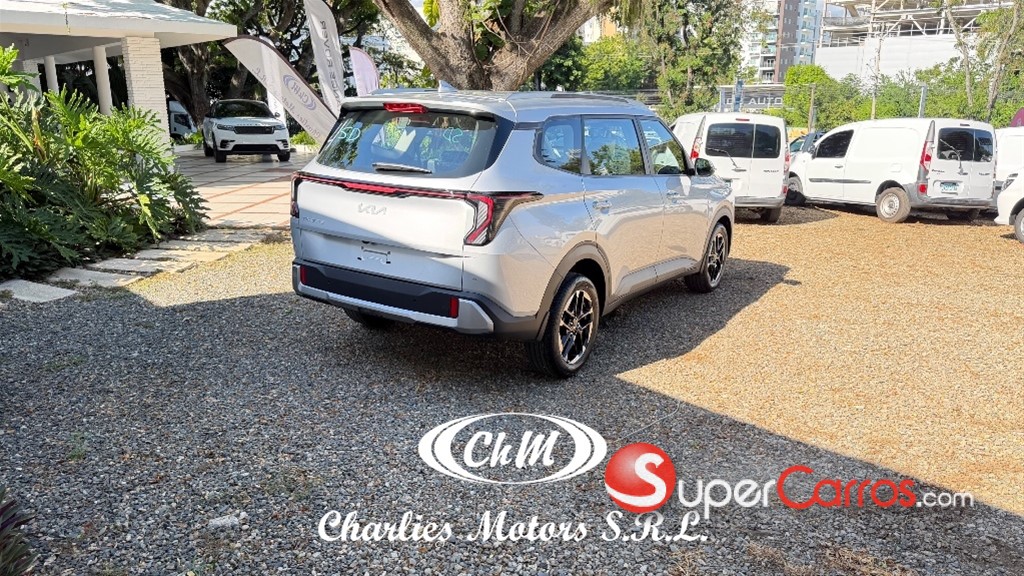 2027 Kia Carens — foto 3 / 11