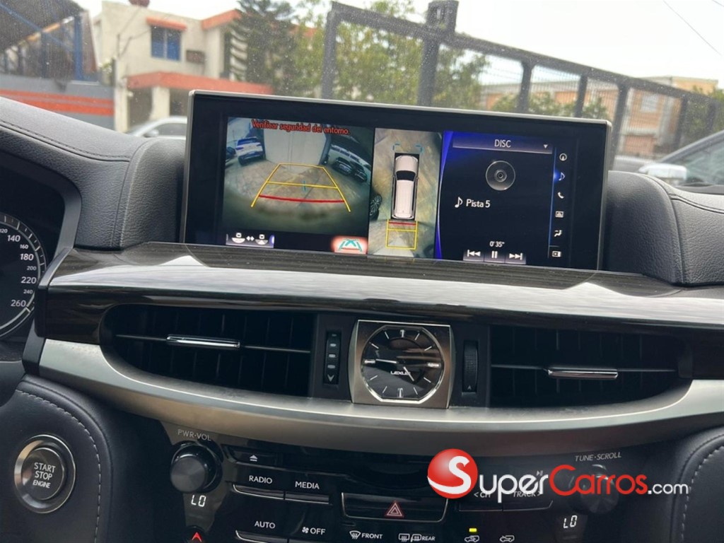 2020 Lexus LX 570 — foto 7 / 9