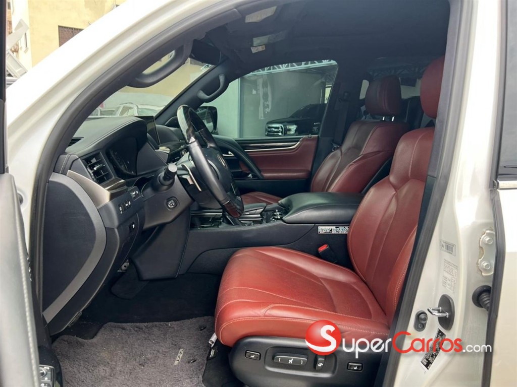 2020 Lexus LX 570 — foto 8 / 9