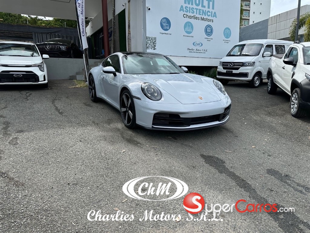 2025 Porsche 911 Carrera — foto 2 / 9