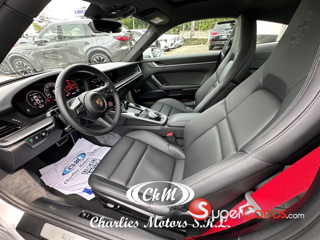 2025 Porsche 911 Carrera — foto 6 / 9