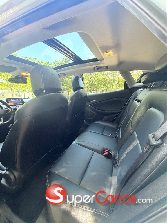2022 Chevrolet Tracker Premier — foto 9 / 11