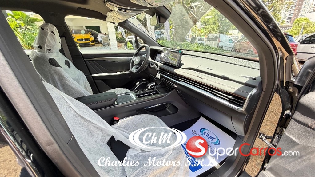 2027 Geely Okavango GF — foto 7 / 12