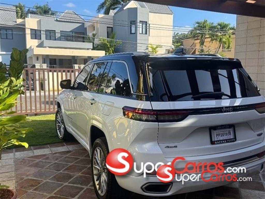 2022 Jeep Grand Cherokee SUMMIT — foto 4 / 12