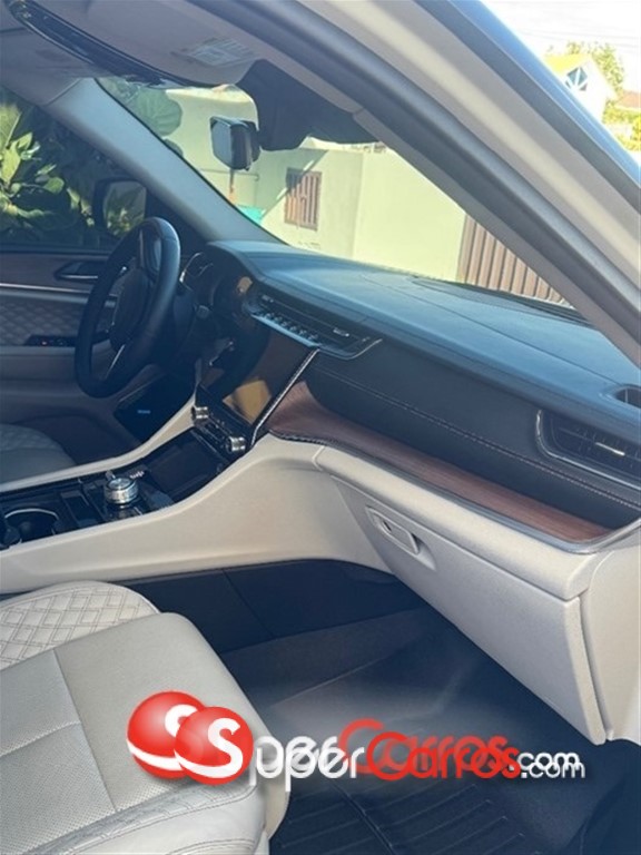 2022 Jeep Grand Cherokee SUMMIT — foto 7 / 12