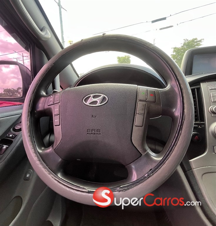 2014 Hyundai Starex — foto 2 / 10