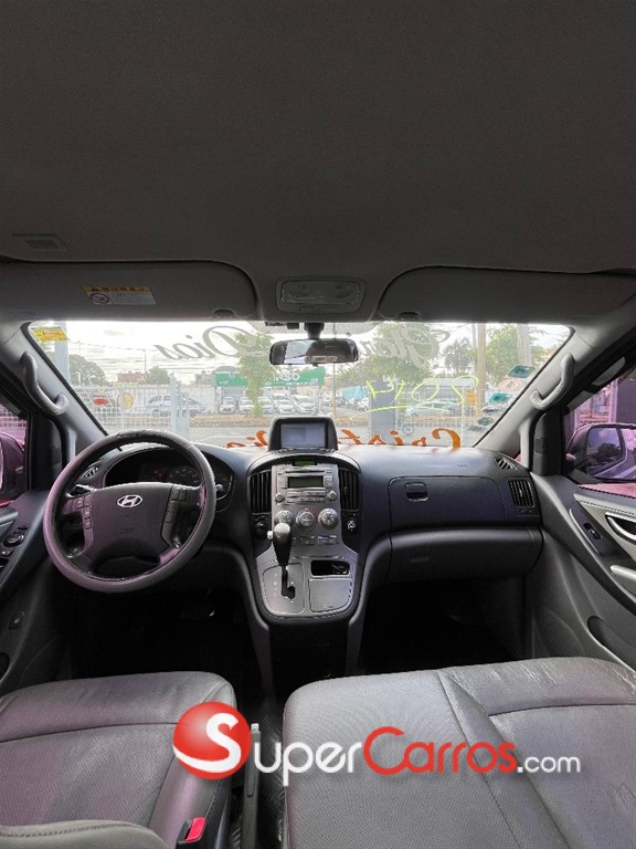 2014 Hyundai Starex — foto 6 / 10