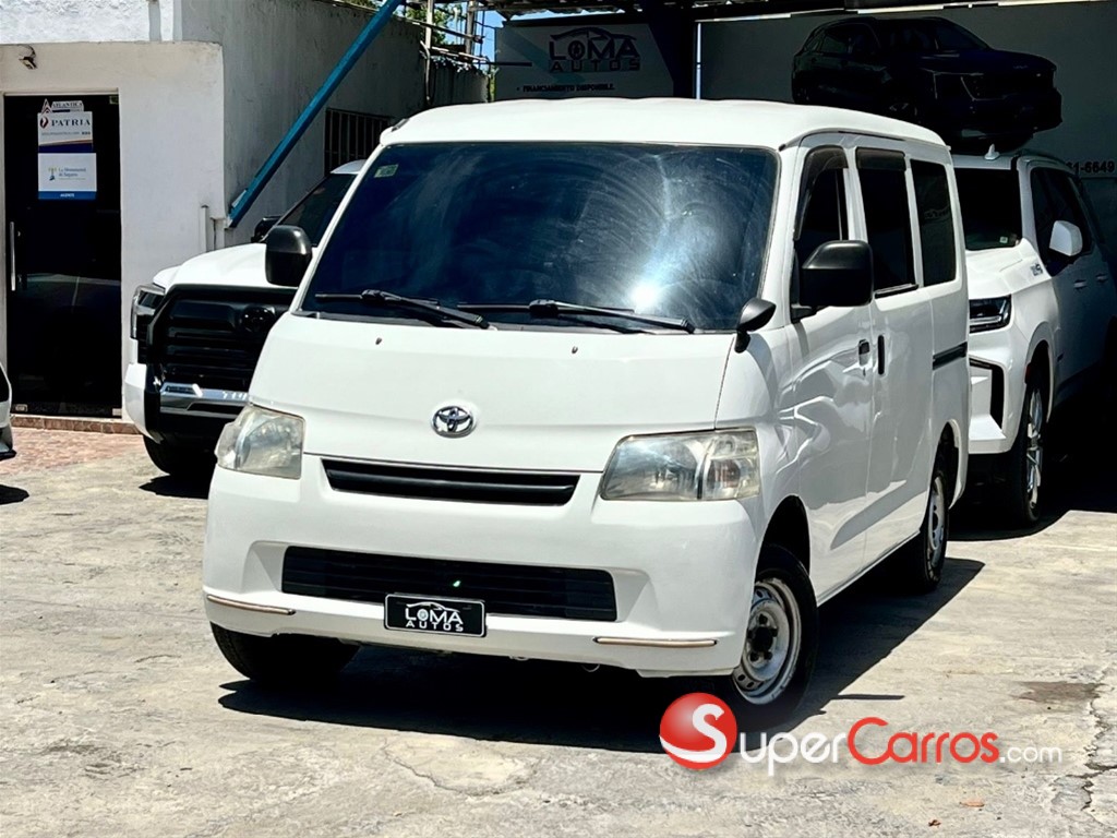 2017 Toyota Town-Ace