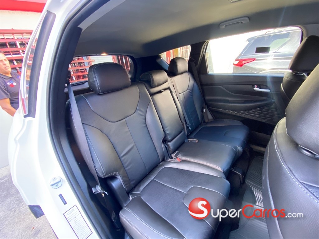 2020 Hyundai Santa Fe SE — foto 7 / 11