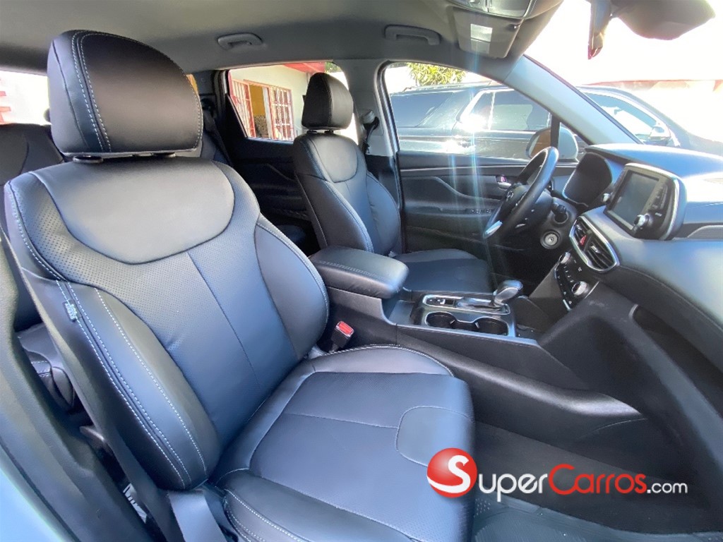 2020 Hyundai Santa Fe SE — foto 8 / 11