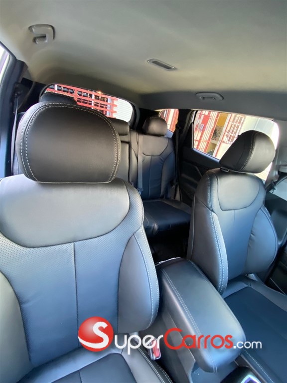 2020 Hyundai Santa Fe SE — foto 10 / 11