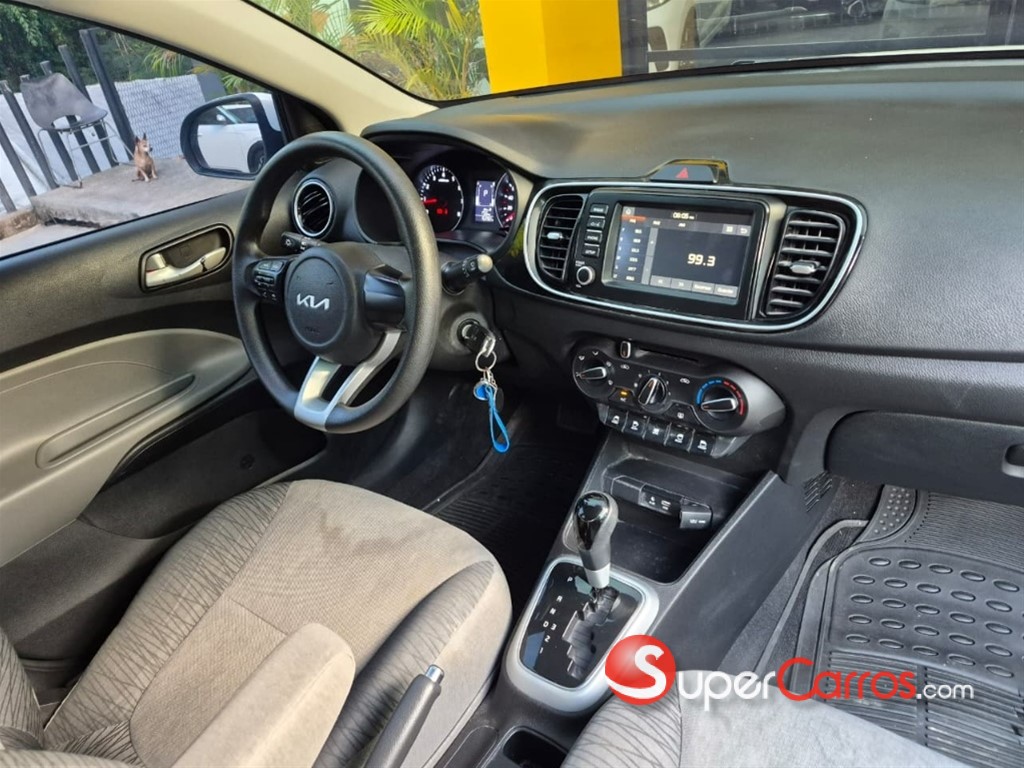 2025 Kia Soluto LX — foto 12 / 12