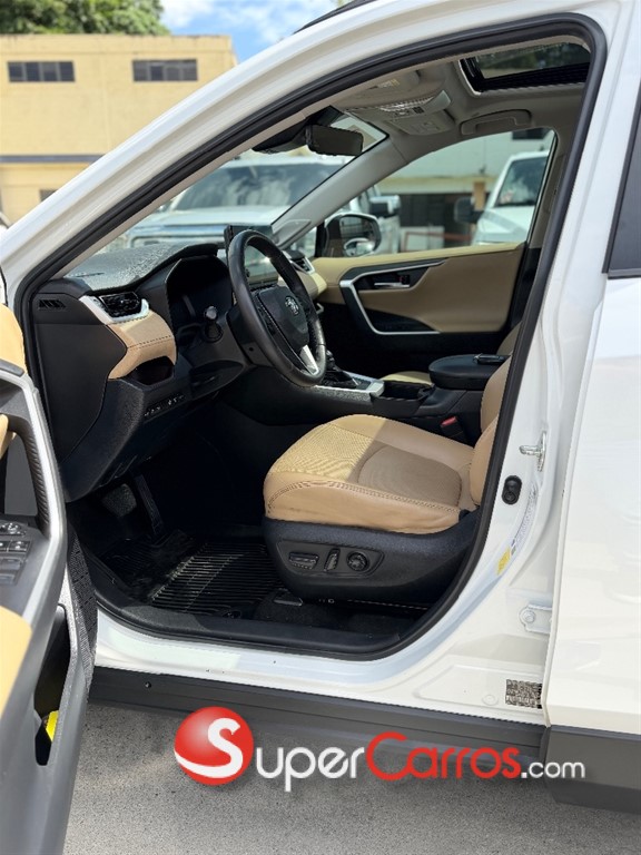 2023 Toyota RAV4 Limited — foto 7 / 12