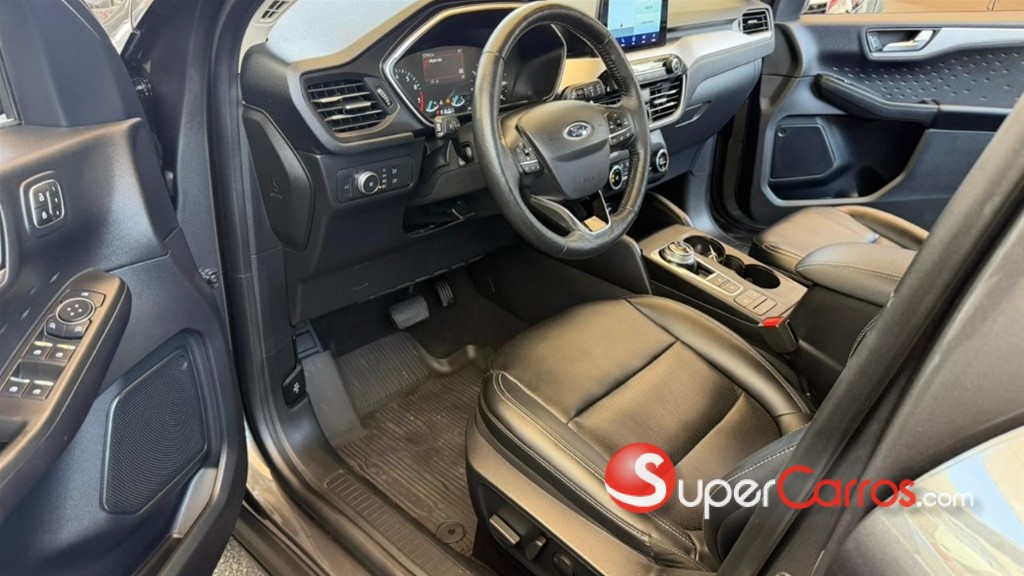 2020 Ford Escape SEL Ecoboost — foto 9 / 11