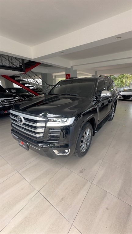 2023 Toyota Land Cruiser VXR — foto 3 / 12
