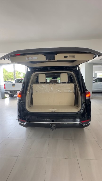 2023 Toyota Land Cruiser VXR — foto 7 / 12