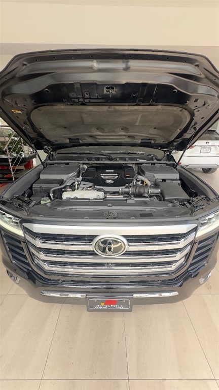 2023 Toyota Land Cruiser VXR — foto 12 / 12