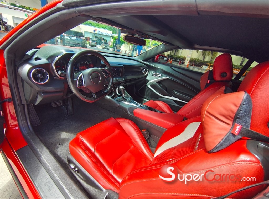 2021 Chevrolet Camaro LT Convertible — foto 2 / 9