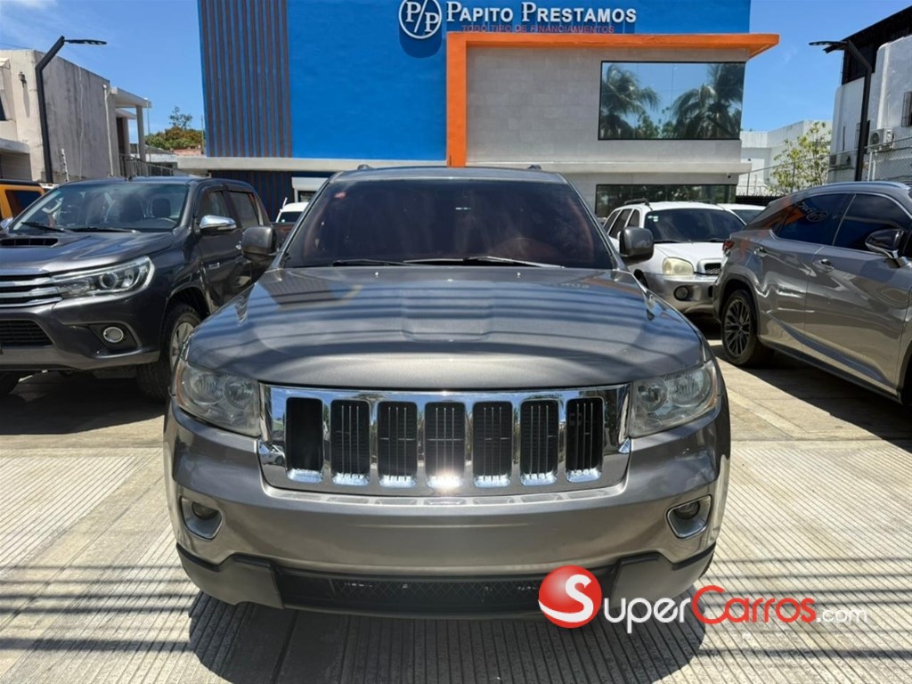 2011 Jeep Grand Cherokee Laredo 4x4 — foto 2 / 11