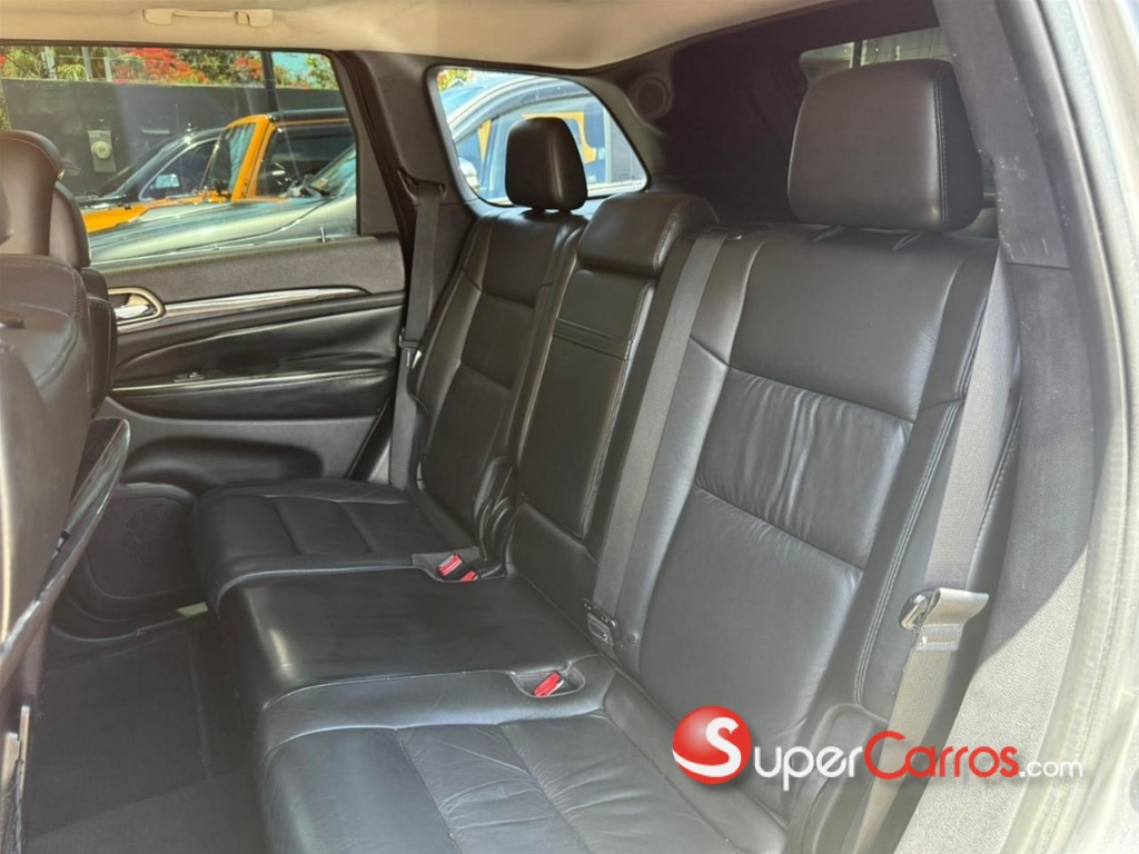 2011 Jeep Grand Cherokee Laredo 4x4 — foto 9 / 11