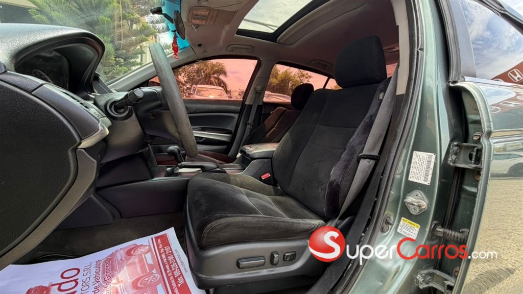 2010 Honda Accord EX — foto 7 / 9