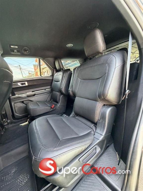 2020 Ford Explorer XLT — foto 3 / 12