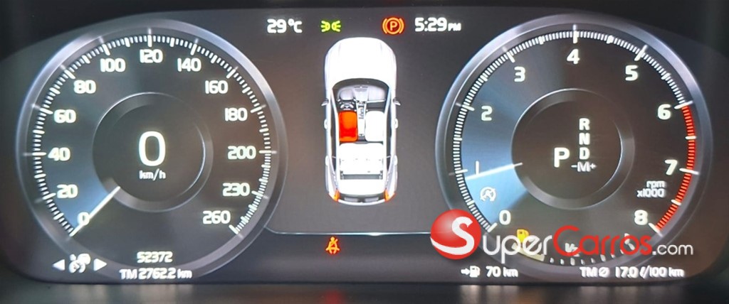 2019 Volvo XC40 Momentum — foto 9 / 9