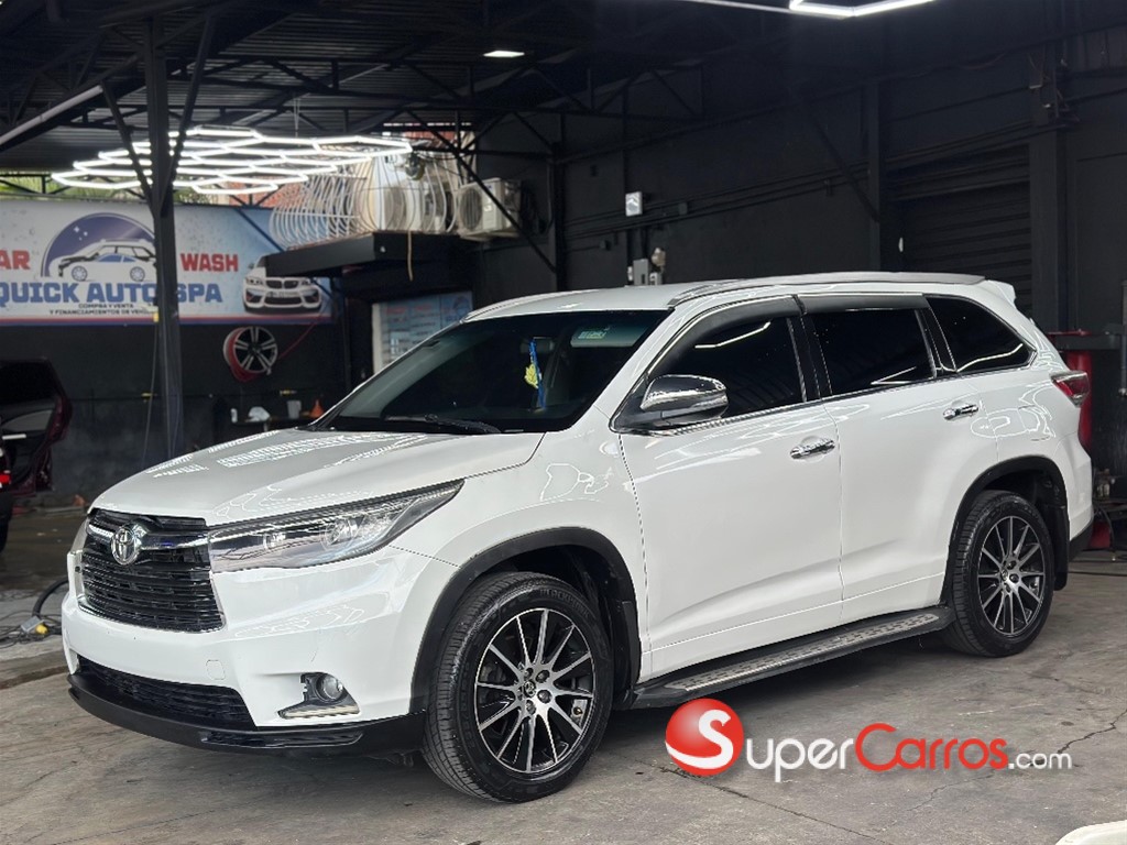 2015 Toyota Highlander LE — foto 2 / 12