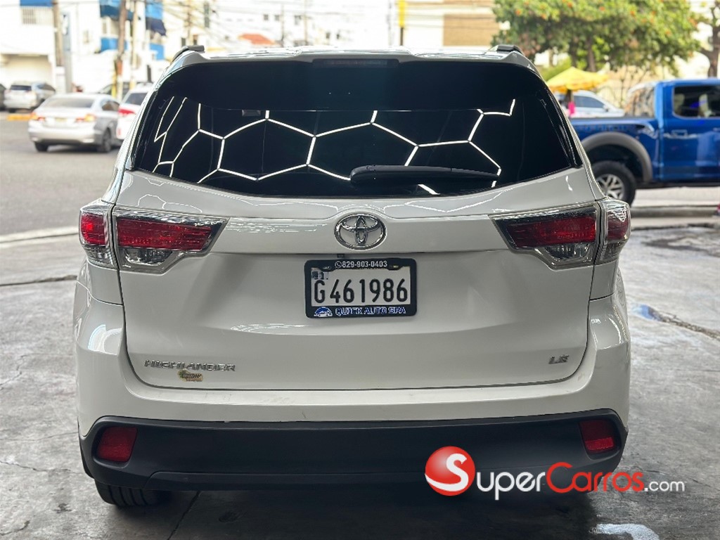 2015 Toyota Highlander LE — foto 7 / 12