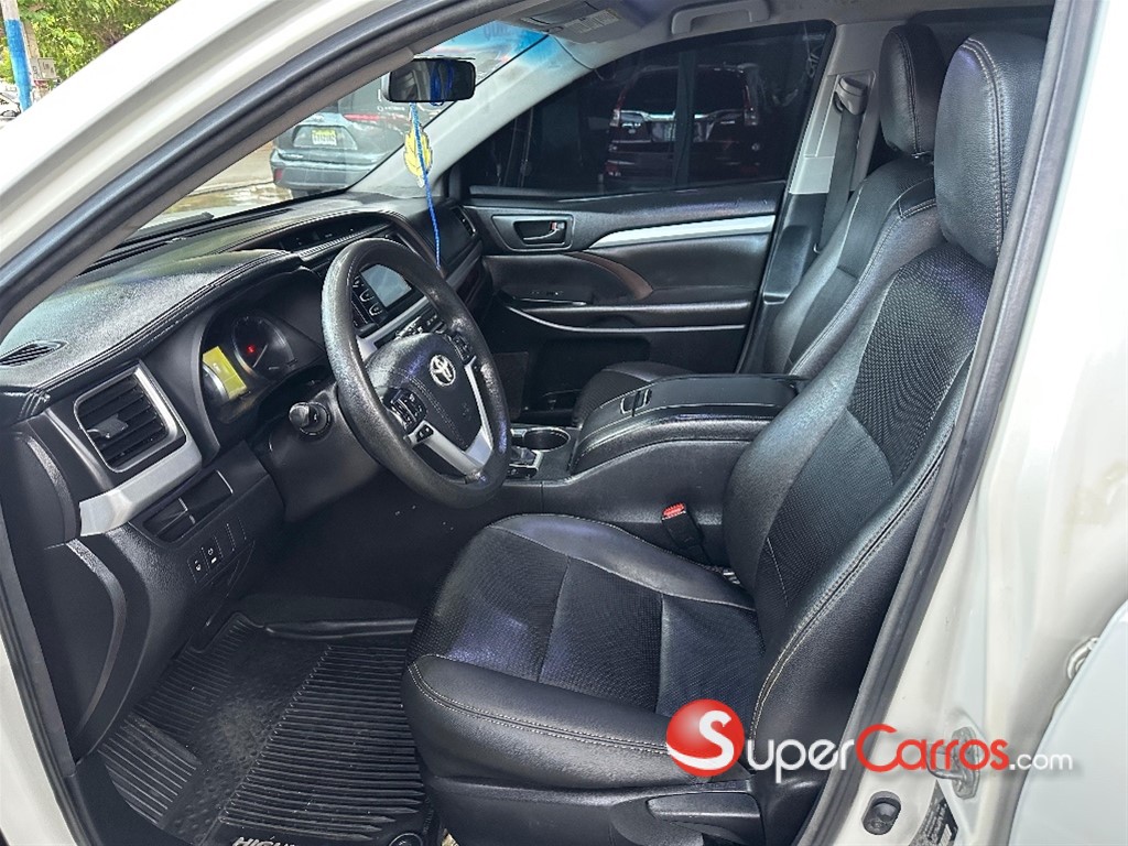 2015 Toyota Highlander LE — foto 12 / 12
