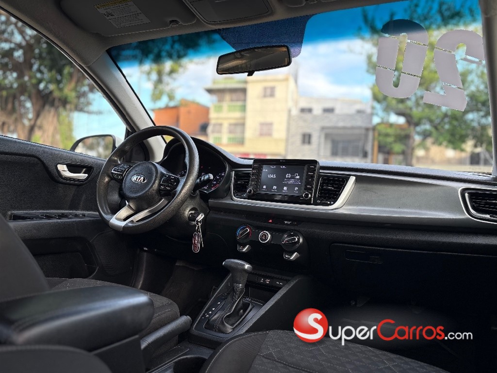 2020 Kia Rio S — foto 5 / 9