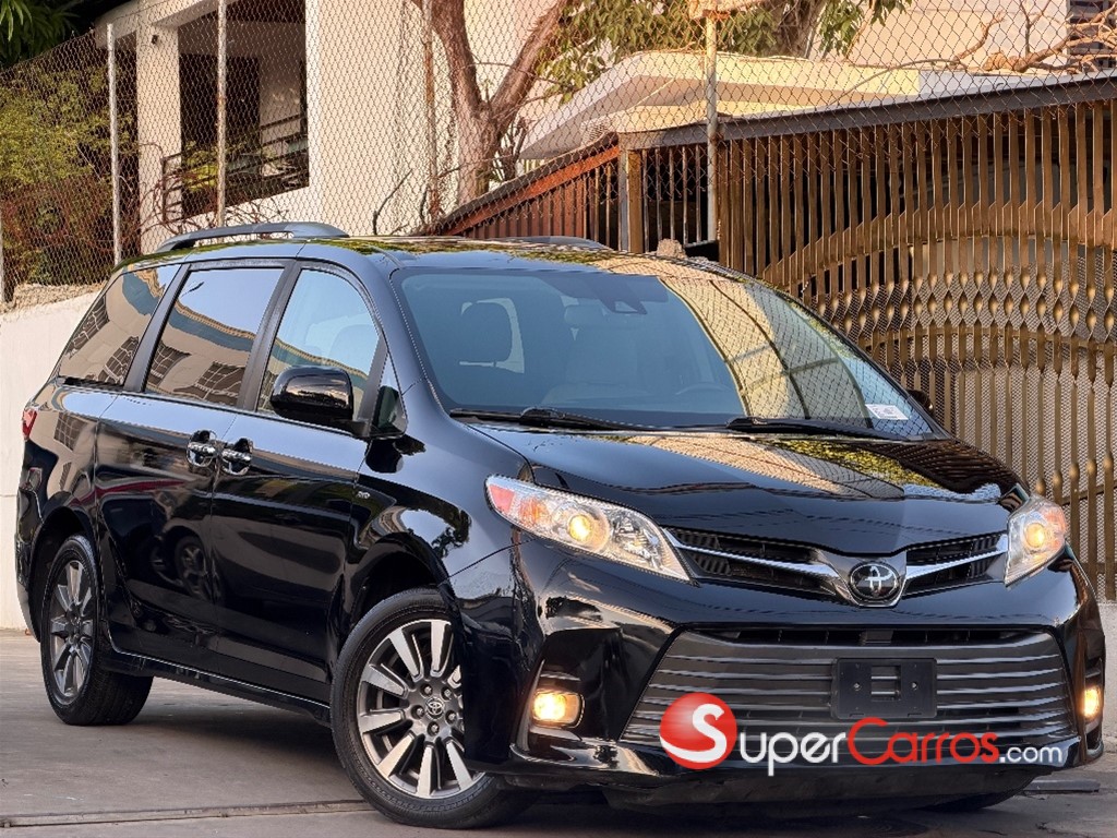 2020 Toyota Sienna XLE — foto 3 / 12