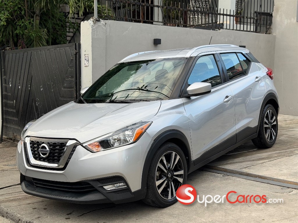 2020 Nissan Kicks SV — foto 2 / 12