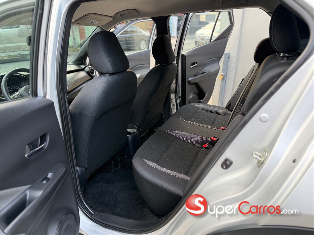 2020 Nissan Kicks SV — foto 10 / 12
