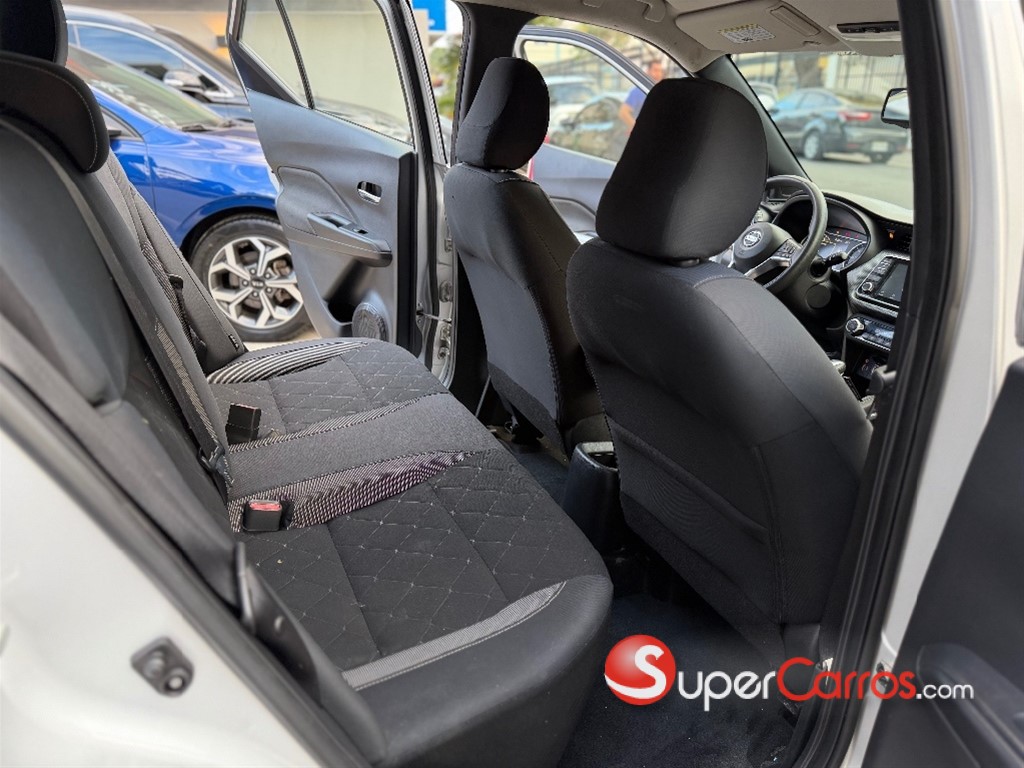 2020 Nissan Kicks SV — foto 11 / 12