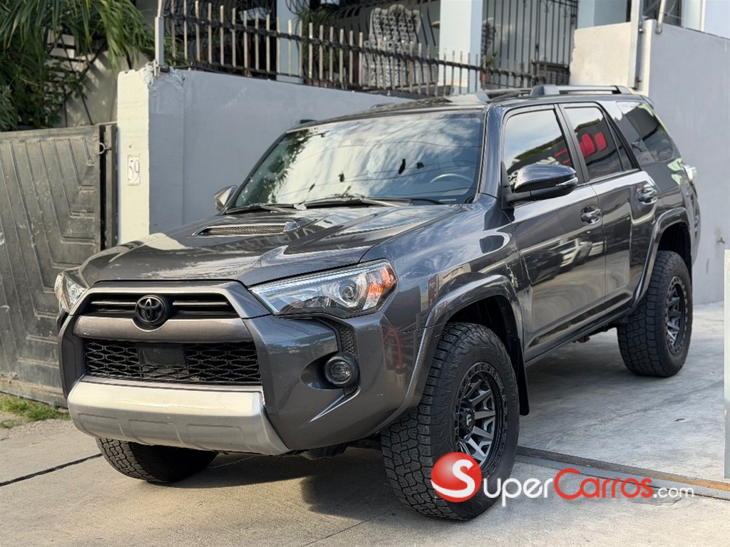 2021 Toyota 4 Runner TRD Off-Road Premium — foto 2 / 12