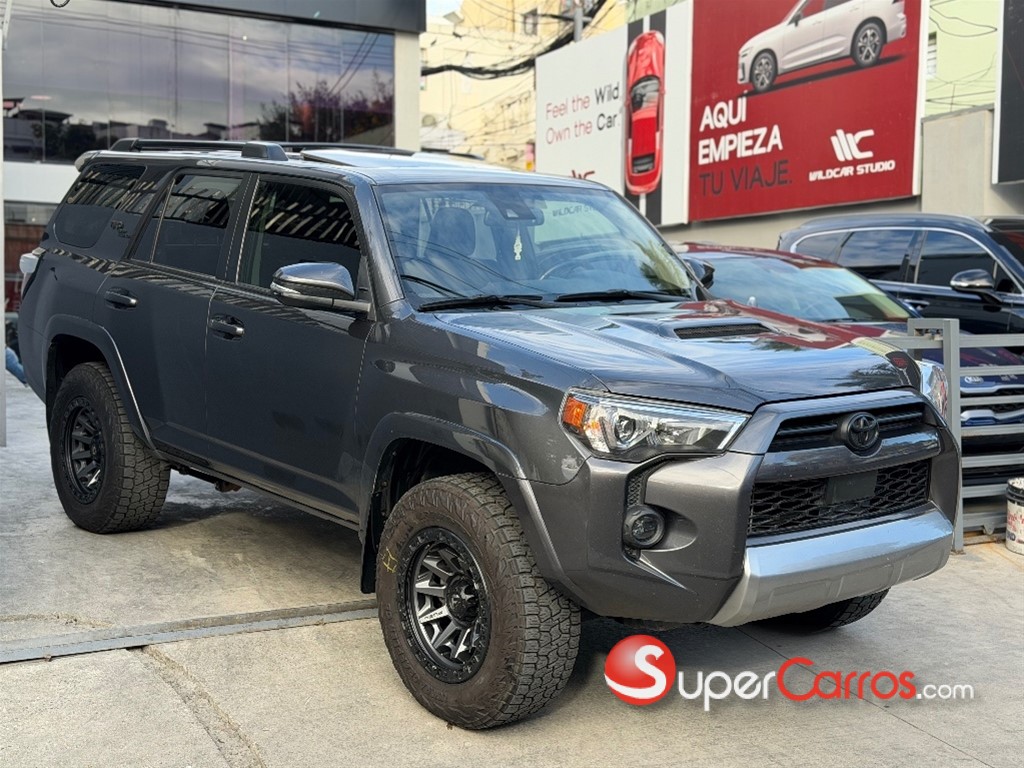 2021 Toyota 4 Runner TRD Off-Road Premium — foto 3 / 12