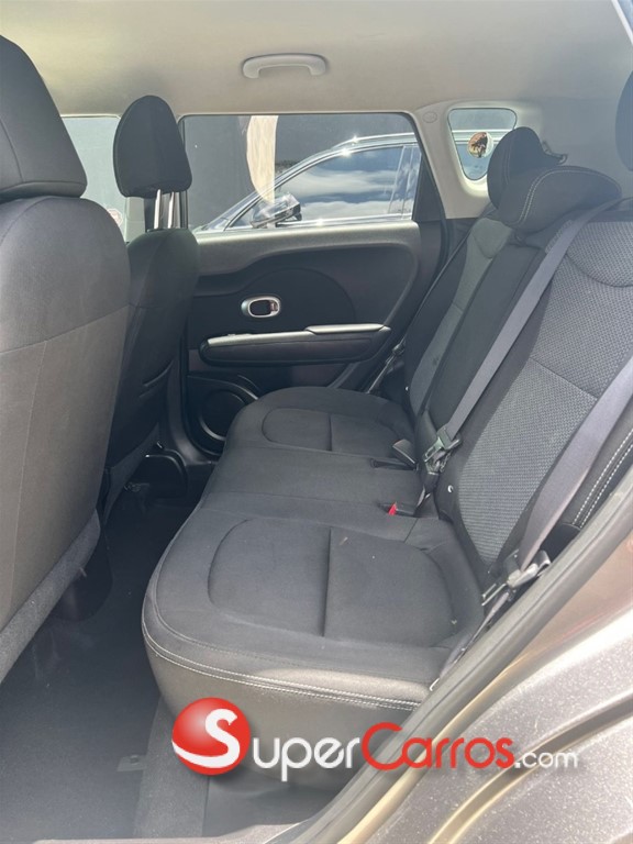 2019 Kia Soul LX — foto 10 / 10
