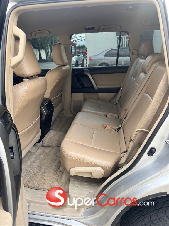 2012 Toyota Land Cruiser Prado TXL — foto 9 / 12