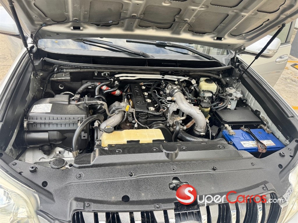 2012 Toyota Land Cruiser Prado TXL — foto 12 / 12