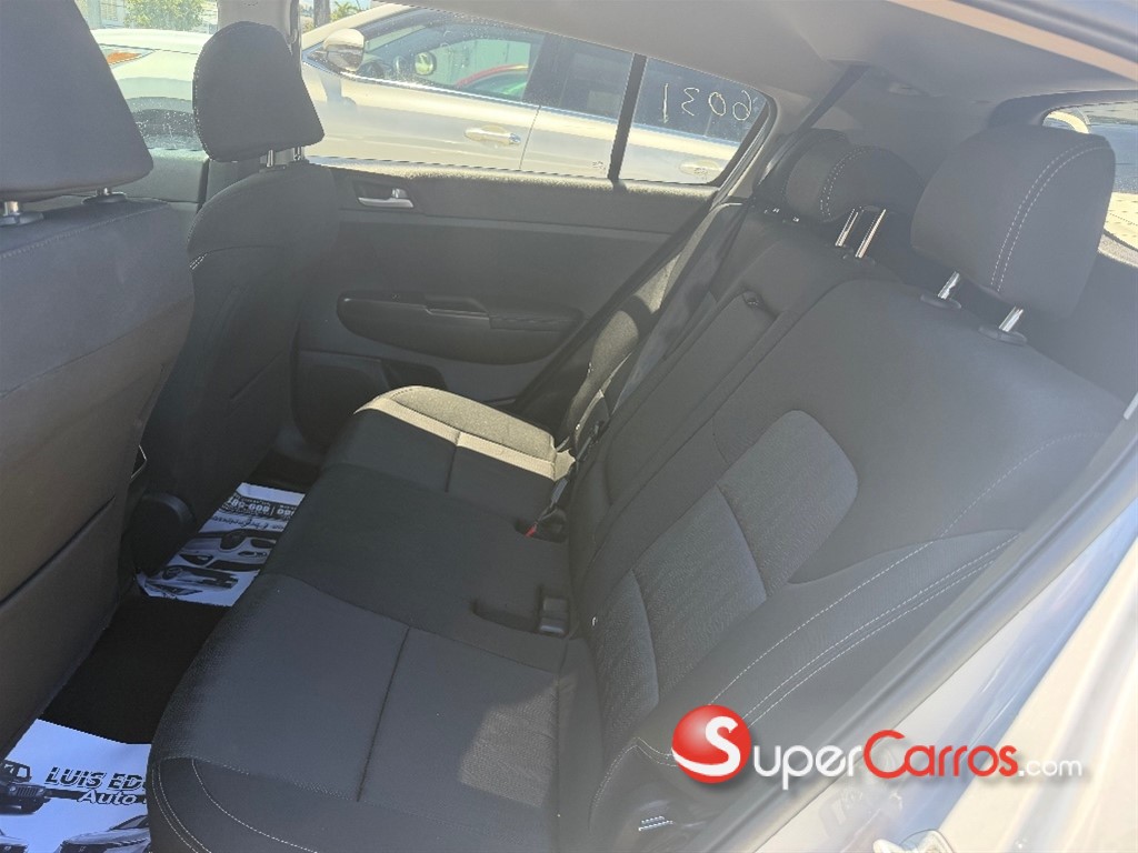 2020 Kia Sportage — foto 7 / 8