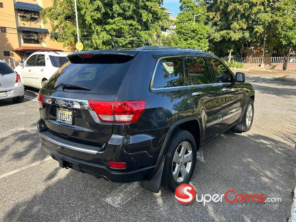 2013 Jeep Grand Cherokee Laredo — foto 4 / 7