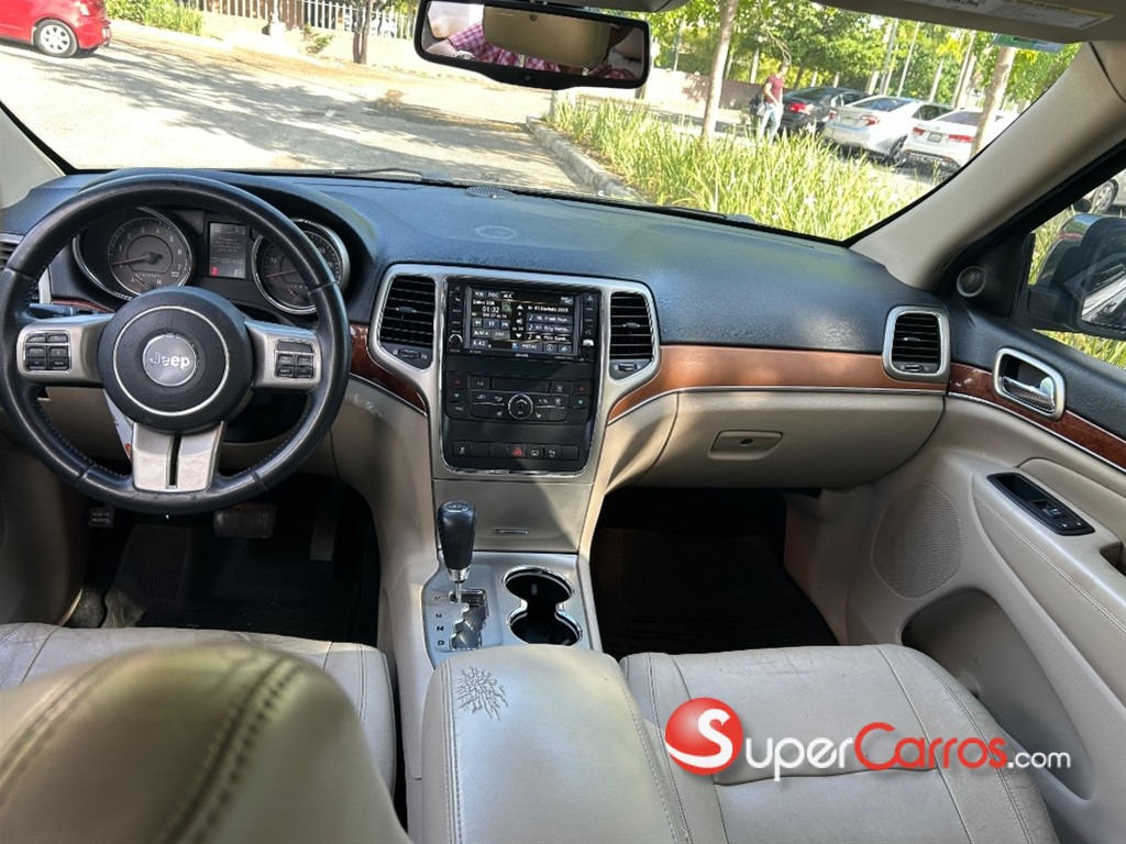 2013 Jeep Grand Cherokee Laredo — foto 7 / 7