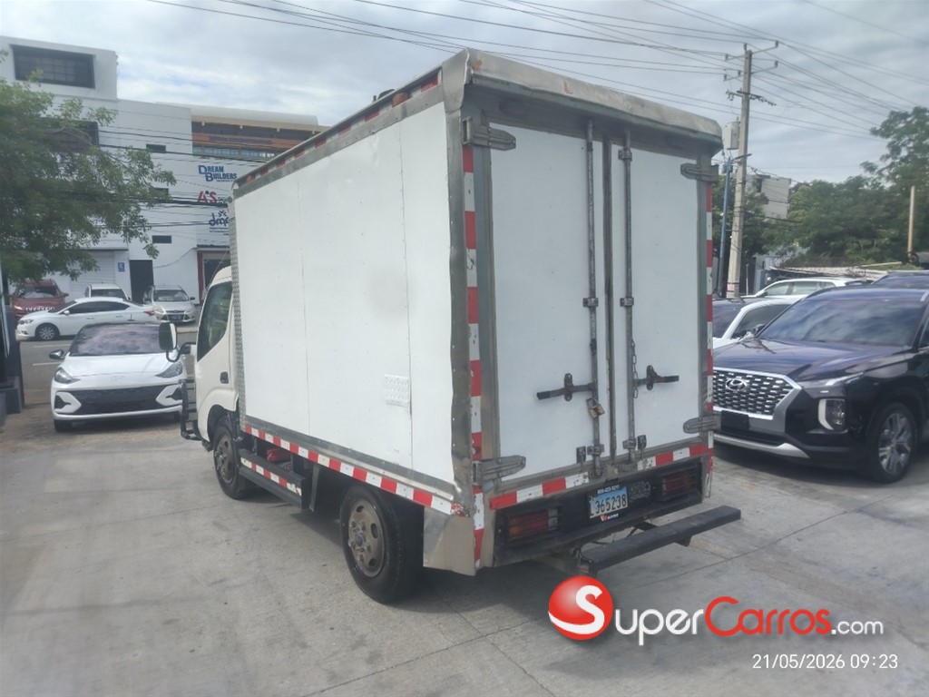 2014 Hino 300 — foto 4 / 8