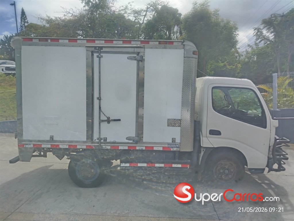 2014 Hino 300 — foto 6 / 8