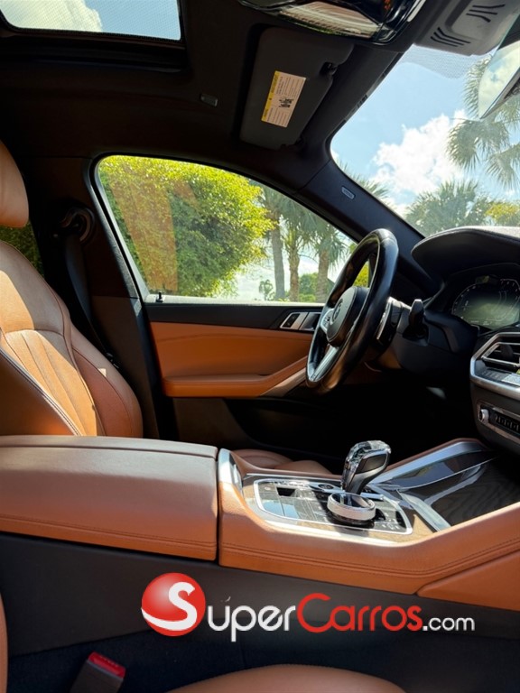 2021 BMW X 6 xDrive40i — foto 6 / 11