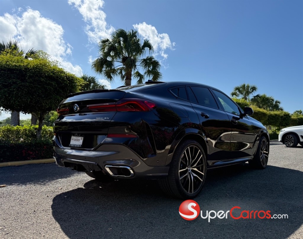 2021 BMW X 6 xDrive40i — foto 7 / 11