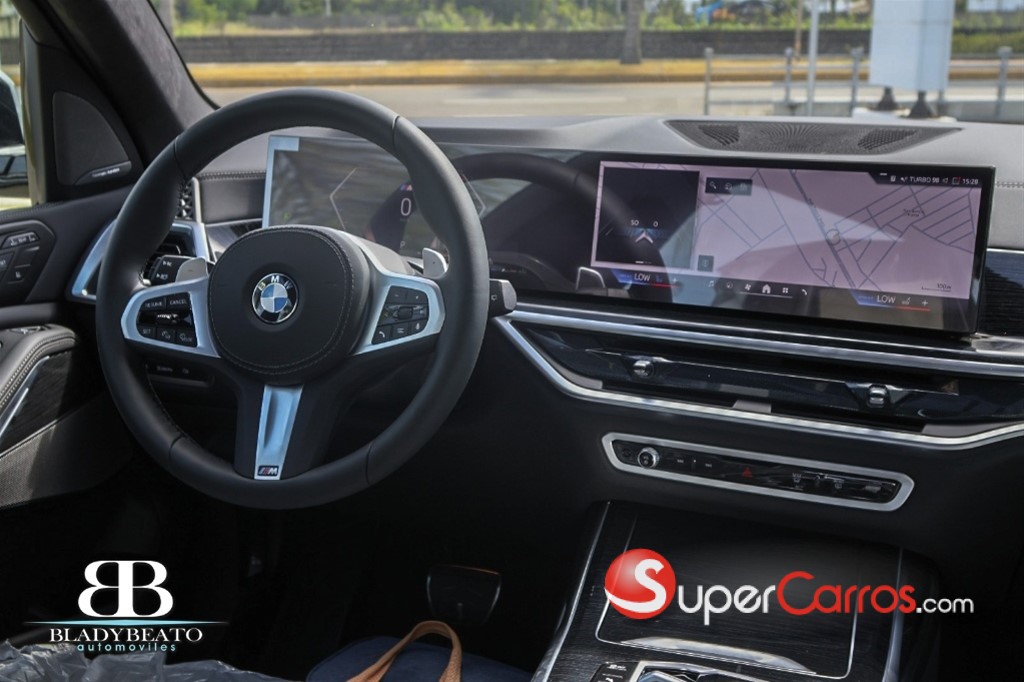 2026 BMW X 7 xDrive 40i Mpackage — foto 3 / 11