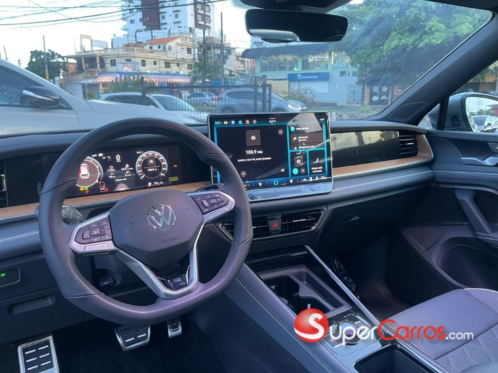 2026 Volkswagen Tiguan R Design — foto 6 / 11