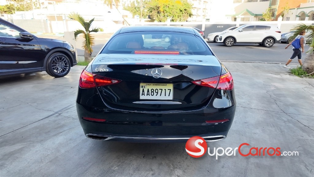 2024 Mercedes-Benz Clase C 300 — foto 5 / 12